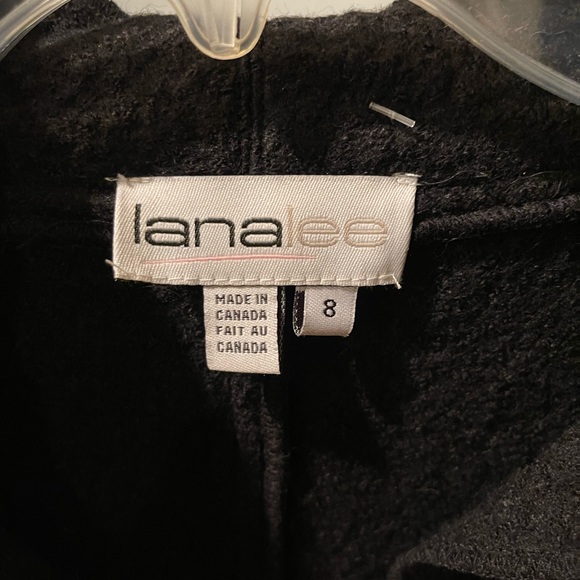 Beautiful Black Vintage Jacket - Picture 3 of 9